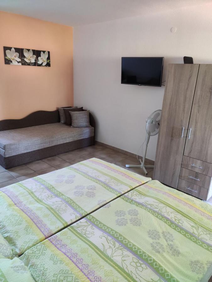 Vasti Apartman Siofok Ngoại thất bức ảnh