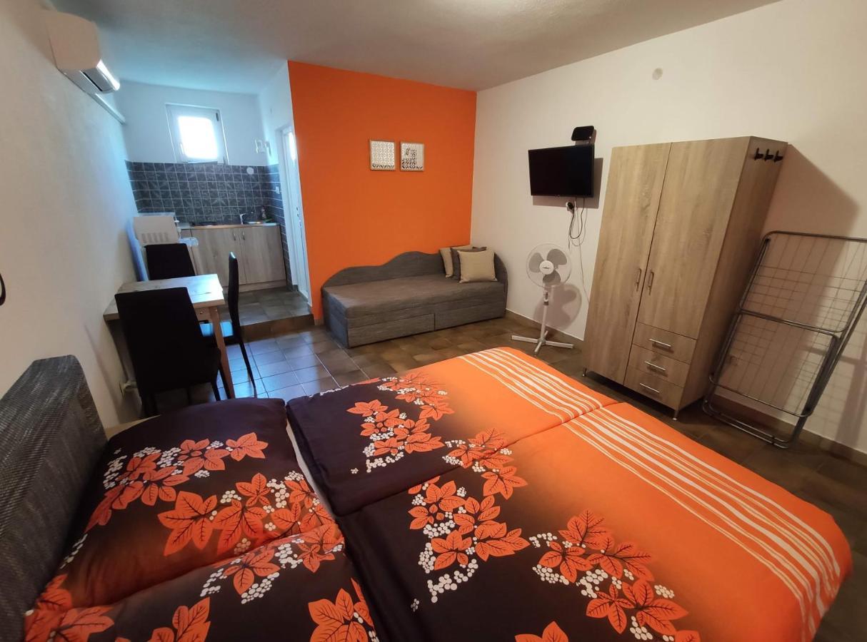 Vasti Apartman Siofok Ngoại thất bức ảnh