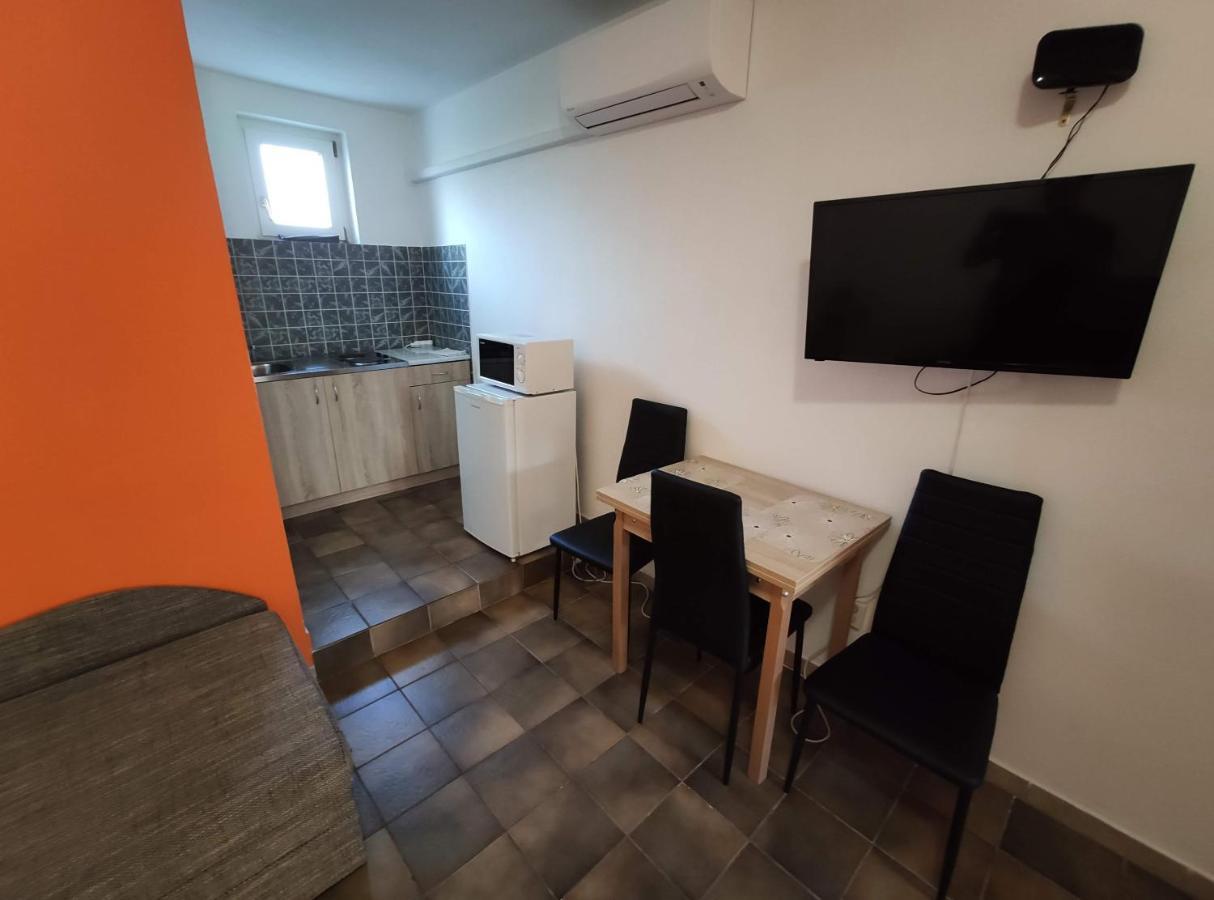 Vasti Apartman Siofok Ngoại thất bức ảnh