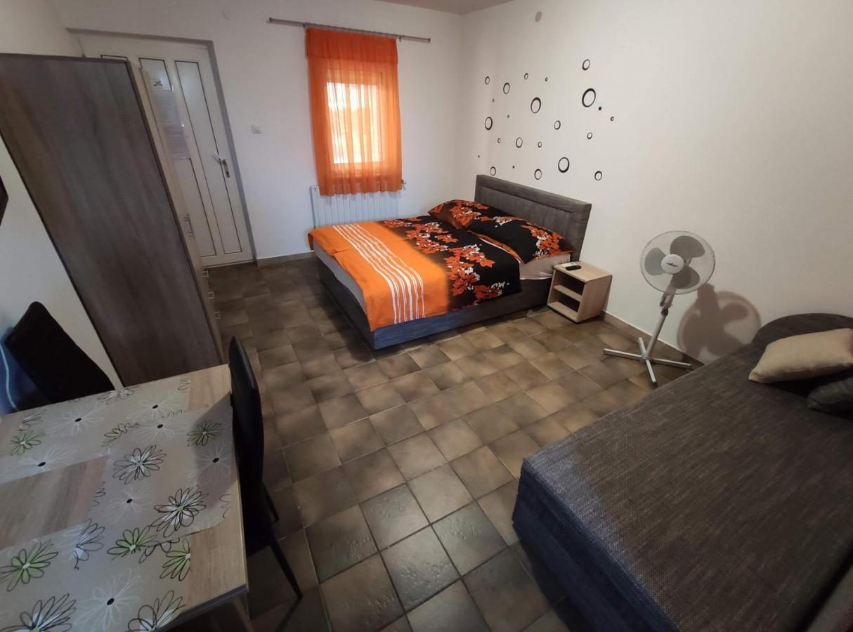 Vasti Apartman Siofok Ngoại thất bức ảnh