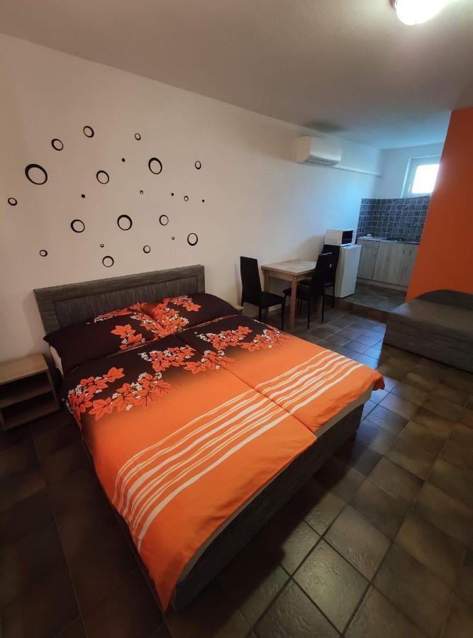Vasti Apartman Siofok Ngoại thất bức ảnh