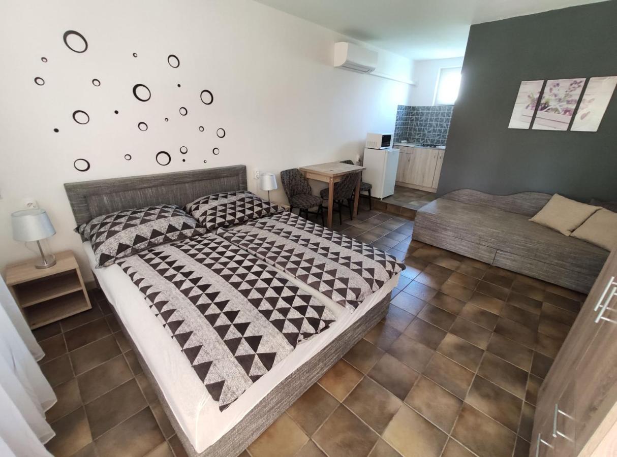 Vasti Apartman Siofok Ngoại thất bức ảnh