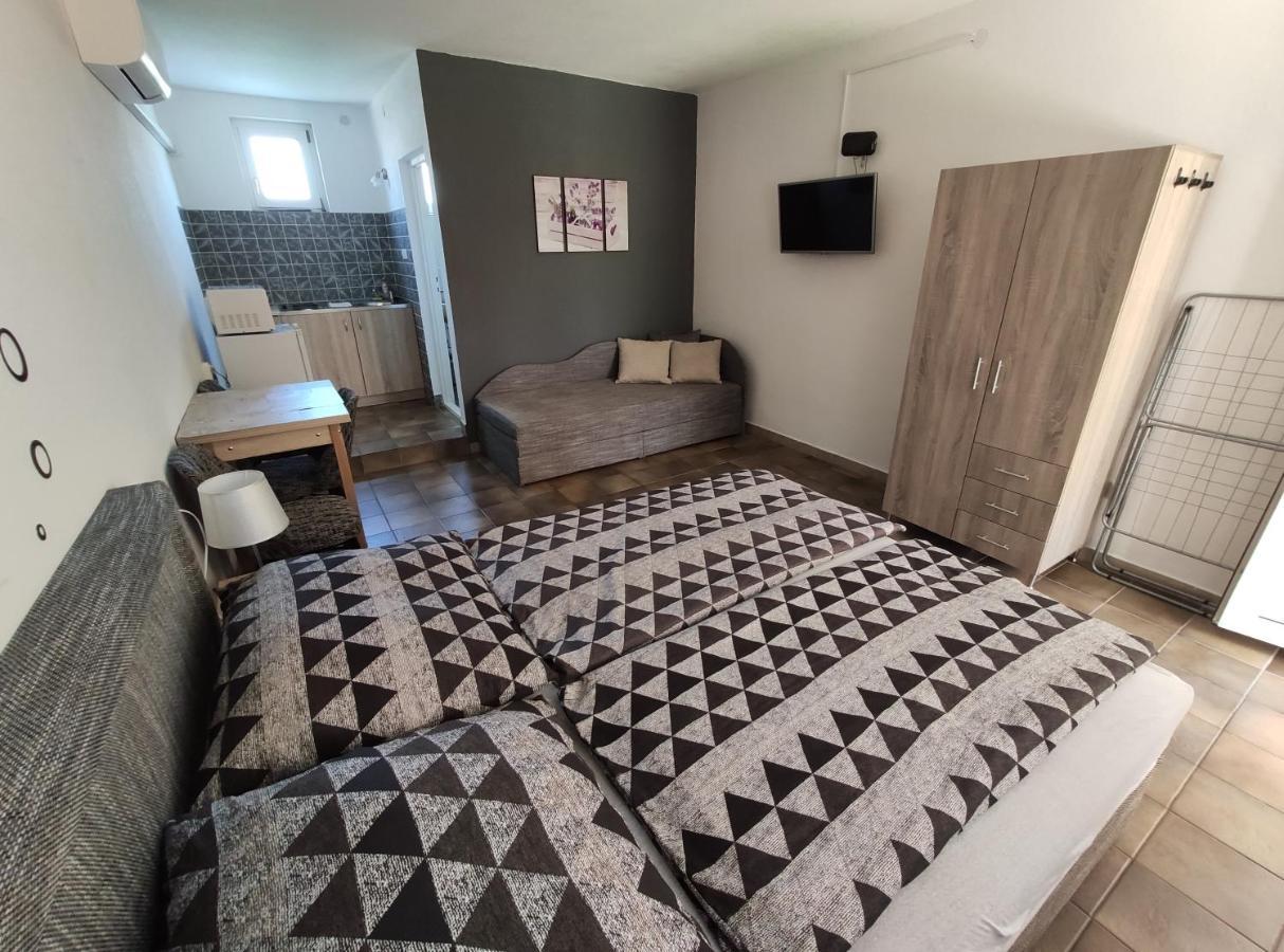 Vasti Apartman Siofok Ngoại thất bức ảnh