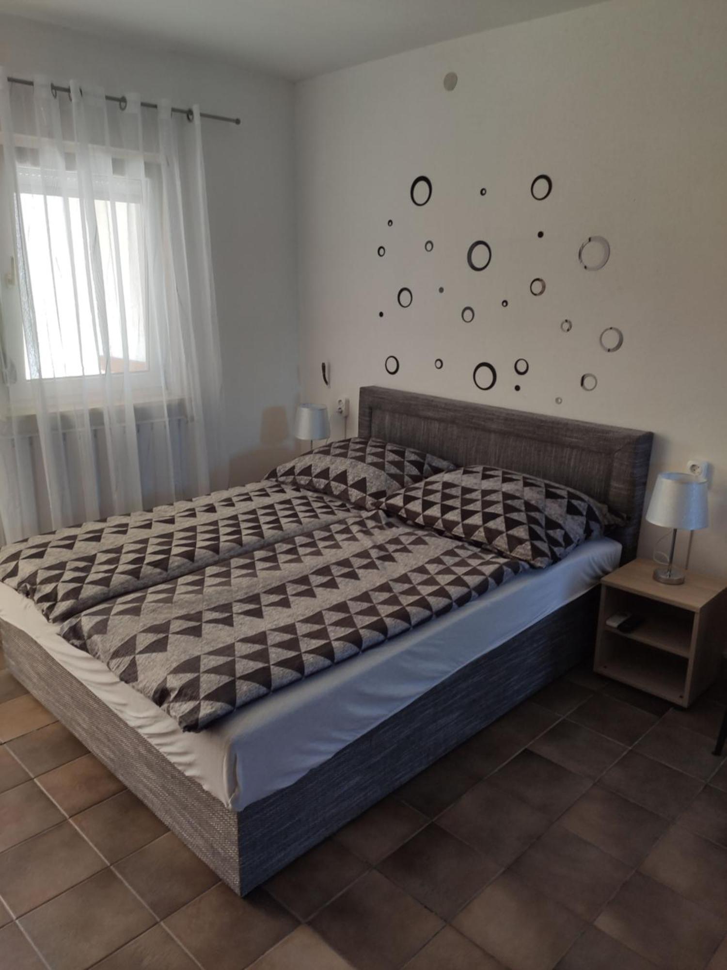 Vasti Apartman Siofok Phòng bức ảnh