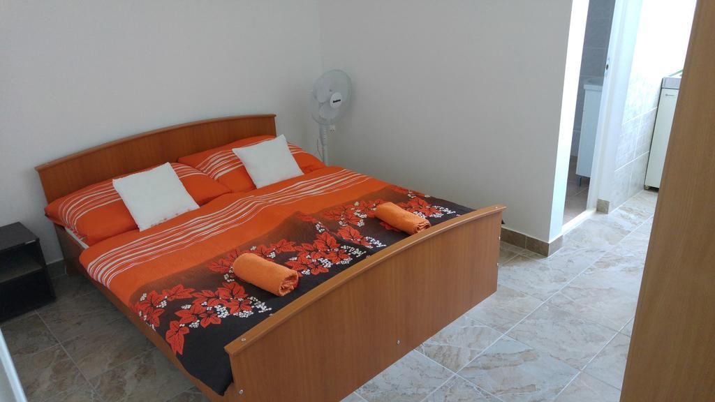 Vasti Apartman Siofok Ngoại thất bức ảnh