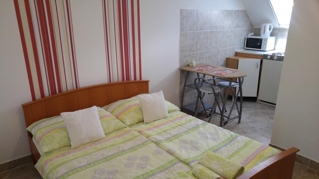 Vasti Apartman Siofok Ngoại thất bức ảnh