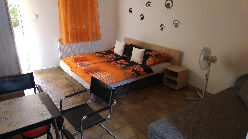 Vasti Apartman Siofok Ngoại thất bức ảnh