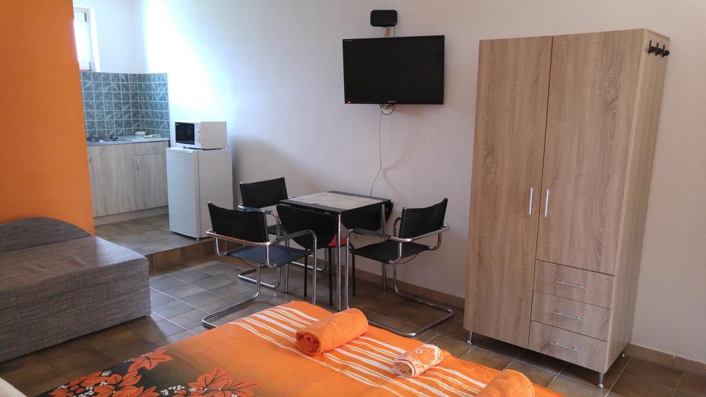 Vasti Apartman Siofok Ngoại thất bức ảnh