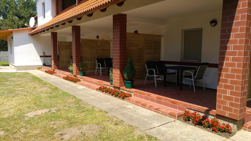 Vasti Apartman Siofok Ngoại thất bức ảnh