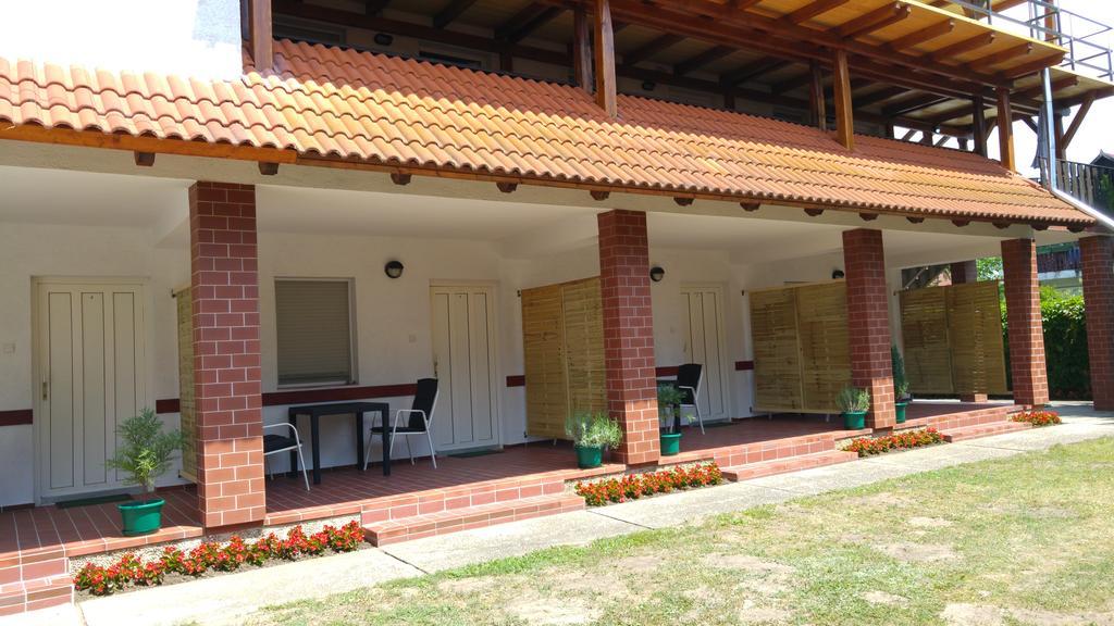 Vasti Apartman Siofok Ngoại thất bức ảnh