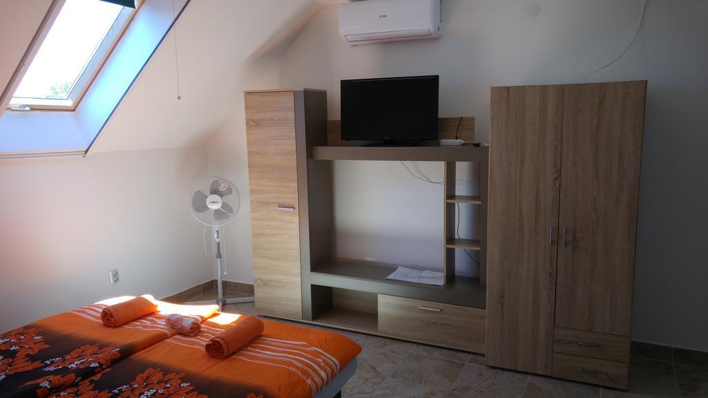 Vasti Apartman Siofok Ngoại thất bức ảnh