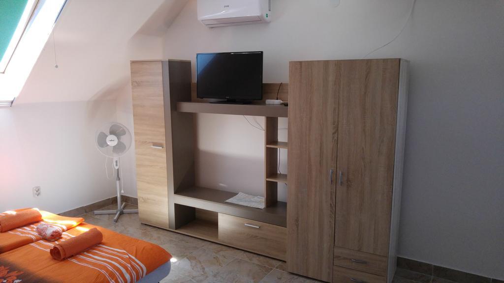 Vasti Apartman Siofok Ngoại thất bức ảnh